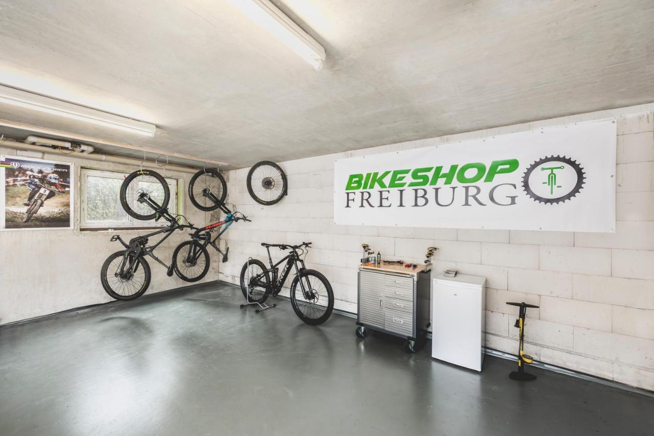 Bike- Und Ferienhotel Freiburg Merzhausen Eksteriør billede